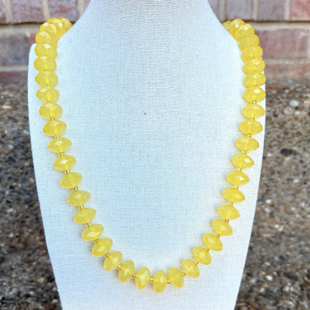 Vintage Joan Rivers Yellow Chunky Acrylic Lucite Faceted‎ Statement Necklace 28"
